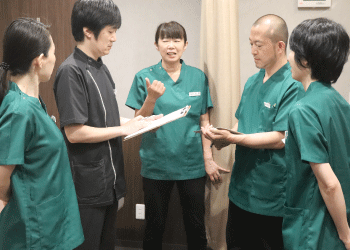 横浜元町・中華街鍼灸指圧マッサージレスト　スタッフ